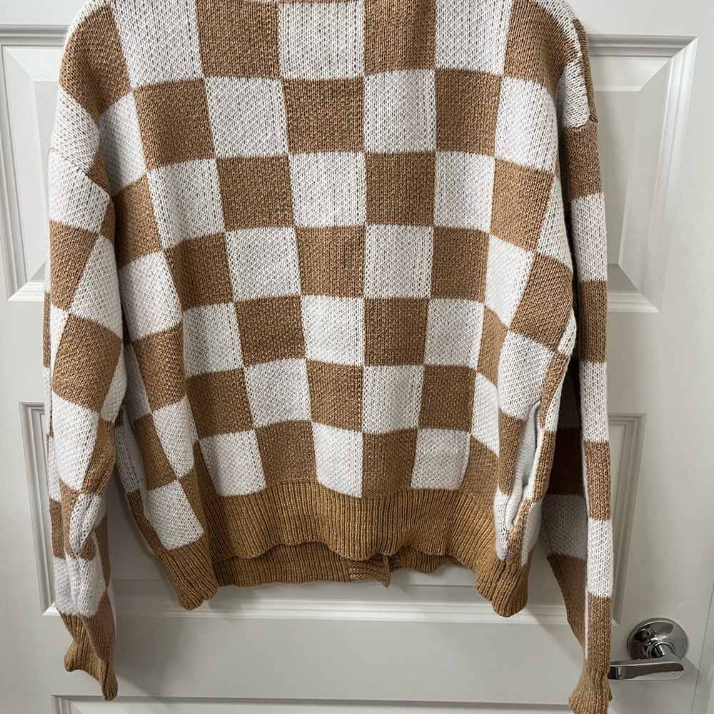 Checkered Tan and White Women's Sweater - Picture 3 of 6